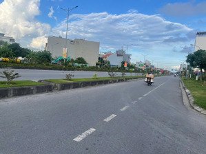 bán đất mặt đường bùi viện ngay vòng xuyến lê hồng phong 162m2 ngang 9m hướng bắc