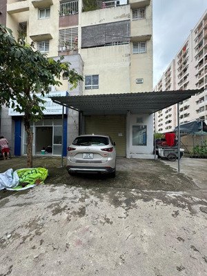 cho thuê căn tầng trệt lô b chung cư khang gia