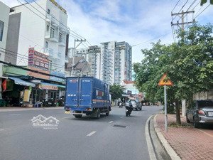 mặt tiền kinh doanh nhà 4 tầng 8,5x18m2
lê văn chí, linh trung, thủ đức