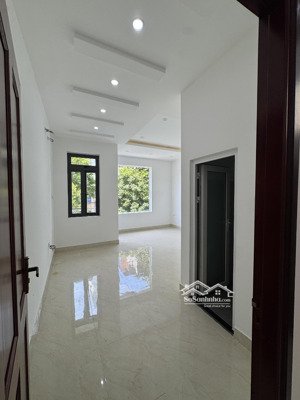 siêu phẩm mặt tiền lê thanh nghị có 1 không 2