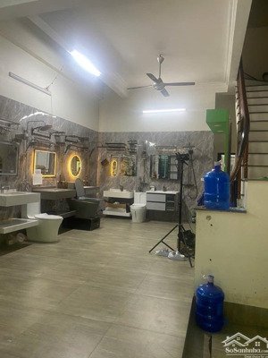 bán nhà đấu giá mậu lương 60m 5 tầng vỉa hè rộng ô tô tránh giá 15.8 tỷ