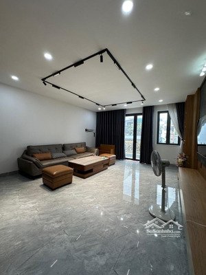(16tỷ5) siêu phẩm 5 tầng -thang máy. 125m2 (ngang 5m) - hẻm 6m. trường chinh- bàu cát 