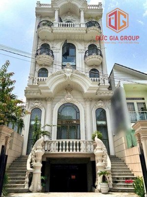 toà nhà 1400m2 sàn 7 tầng gần đồng khởi 40tr/th siêu tốt mọi ngành nghề, trang bị đầy đủ cực hiếm