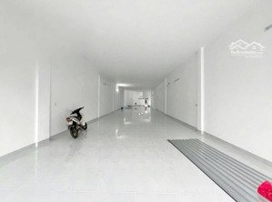 chính chủ cho thuê mặt tiền 250m2 đường phạm văn thuận giá thuê chỉ 35tr/tháng