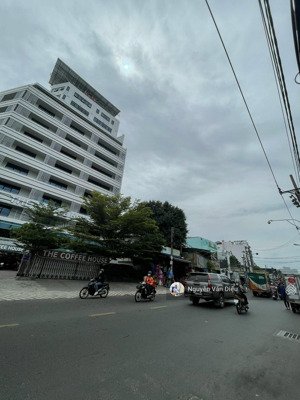 khan hiếm và duy nhất!! tòa nhà mặt tiền đường lê quang định - ( 19x39m )- hầm 8 tầng - giá 125tỷ