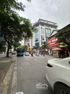 bán mặt phố hoàng văn thái-thanh xuân,80m 4 tầng-2 mặt thoáng ,kd sầm uất,vỉa hè, hơn 300tr/m