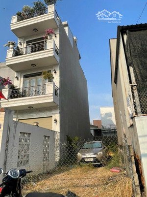 bán lô đất dt 4*24 đường otô thông hệ số xây dựng 3 tầng ngay gametro và đỗ xuân hợp chỉ hơn 6tỷ