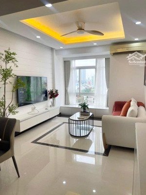 cho thuê chcc sky garden 3, phú mỹ hưng, quận 7, 2pn, 2wc, full nội thất. lh mr. đức huy