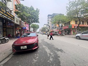 bán nhà mặt phố kinh doanh 90m* 4 tầng - ngõ thông - vỉa hè rộng phường việt hưng