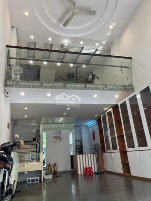 bán nhà mặt tiền kinh doanh lạc long quân, quận 11. dt 4 x 23m chỉ 17 tỷ