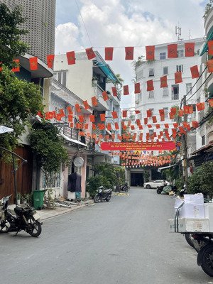 sốc! hxh 8m hoàng hoa thám 5x14 70m2 - dòng tiền tl khủng - chỉ 11 đồng hơn