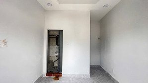 chỉ 2 tỷ xíu có nhà 3 tầng đẹp quận 6 thông bà hom.