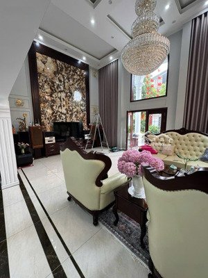 bán biệt thự kđt hoa phượng xã an khánh, hà nội.