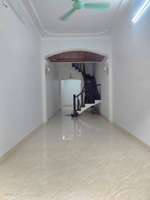 18,8 tỷ. nhà mặt phố tô vĩnh diện, 45m*4mt*5 tầng; kinh doanh lý tưởng