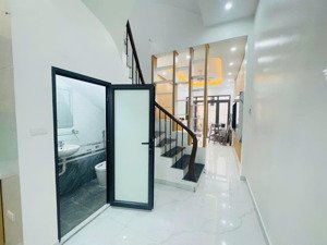 hot! nhà riêng mới xây tây hồ cách ô tô 15m full nội thất 7.25 tỷ