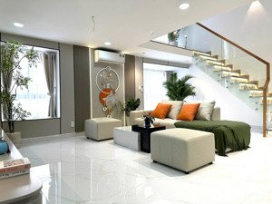 bán căn góc sky garden 1 phú mỹ hưng ,tầng 11
căn duplex 91m + 50m2 sàn 5pn 4wc