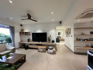 bán căn hộ riverside residence quận 7 - với dt 180m2- 3pn - có sân vườn rộng- 18.5 tỷ