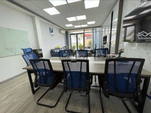 siêu hiếm nhà khu sân bay 6 tầng, 4.5x16.5, 6 tầng, nhà đẹp vào khai thác kinh doanh liền, 18.9 tỷ