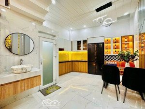 bán nhà ngộp hẻm 5m, giá 1 tỷ 850 lê văn duyệt, p3, bình thạnh, dt 50m2, cho thuê 11tr/th