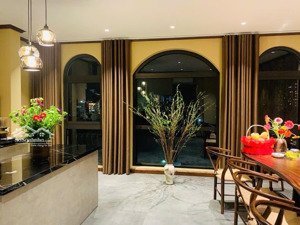 bán nhà mặt phố ngọc thụy 7 tầng thang máy vỉa hè rộng kinh doanh đỉnh