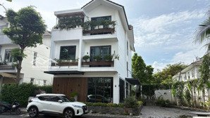 biệt thự đơn lập (11.2x20) 371m2 sd liên phường, sát global city, hồ bơi, compoud