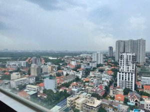 cho thuê nhanh thảo điền pearl 96m2, hướng đông vô cùng mát mẻ, nội thất đầy đủ, hotline 