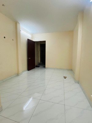 cho thuê phòng phạm văn đồng gần công viên gia định 2,5 tr/tháng có máy lạnh