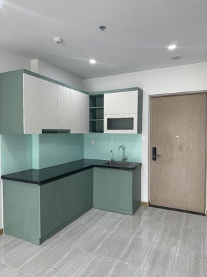 chính chủ cần bán bcons city green topaz đang có hđ cho thuê