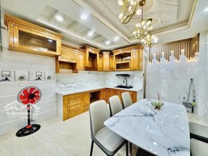 nhà 64m2 trần hữu trang, p10, phú nhuận. giá 3 tỷ 350. gần chợ ga, sổ sẵn