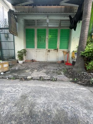 bán gấp nhà mặt tiền đường số, ngang 4,4m, phường tân kiểng, quận 7, chỉ nhỉnh 8 tỷ