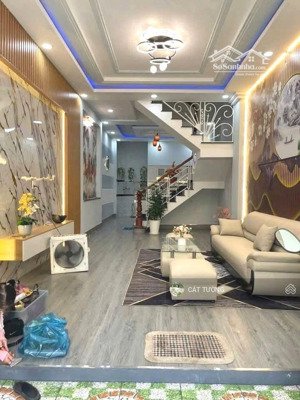 cực shock! thái thịnh, lô góc, gần phố, ngõ nông, 25m ô tô tránh