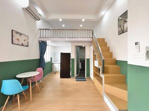 duplex gác cao, nội thất xịn - gần ngã tư hàng xanh, đh ftu - mới xây 100%, sang trọng