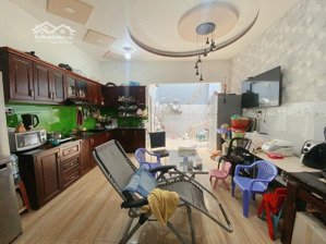 nhà 3 tầng 5m x 22m. đường 6m. bán gấp giảm còn 7 tỷ 990