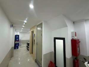 cần bán gấp siêu phẩm dòng tiền cầu giấy 12 phòng khép kín cho thuê. 6 tầng thang máy xịn