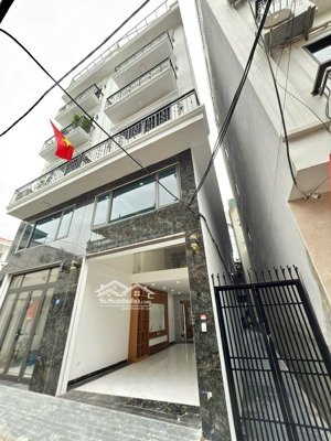 căn góc hai thoáng cực đẹp ngõ thông ô tô giang biên,6 tầng thang máy,nội thất hiện đại
dt 48.8m2,