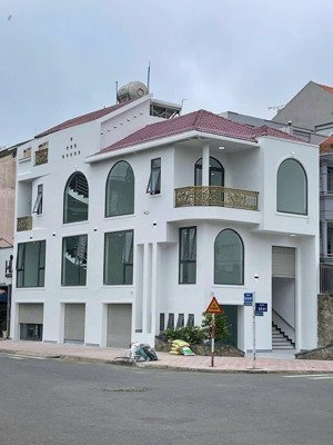 bán nhà góc 2 mt đường thân văn nhiếp, an phú, q2. giá 33 tỷ chốt, dt : 6,8 x 20 cn 130m2