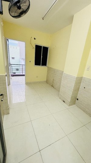 cho thuê nhà 3 phòng ngủ mặt tiền đường số quận 4