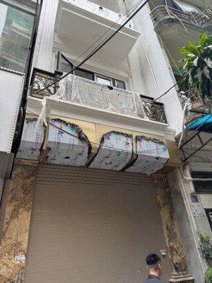 huỳnh thúc kháng - toà nhà 8 tầng thang máy thông sàn - ô tô tránh - vỉa hè - 50m2 - mt 4m - 27.5tỷ