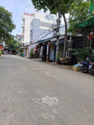 chdv 1/ kênh ngay đường số 5 bhh bình tân. 5 x 22. 1 trệt 4 lầu. thu nhập khoán 32 tr. 12.5 tỷ