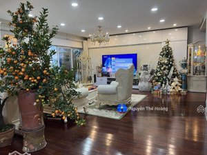 giá chuẩn, bán ch duplex 4n - 3wc, tầng trung bc đông bắc, view hồ tây đẹp, nt đẹp, sđ 