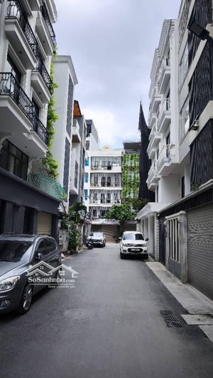 chính chủ bán nhà phân lô vườn đào , lạc long quân, ô tô tránh vỉa hè - lô góc- giá 35 tỷ