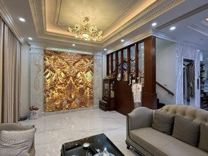 siêu phẩm đơn lập 290m. thang máy, nội thất đẳng cấp, hoàn thiện tâm huyết. sân vườn