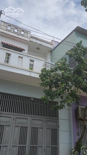 bán nhà mặt phố gần vincom dĩ an, 2,3 tỷ, 44m2, view đẹp, giá siêu hời