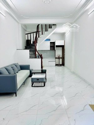 cc bán nhà giải phóng-30m2-5t- 7.2tỷ(tl mạnh) - sau 2 nhà ra đường oto tránh- ngõ rộng 3 gác