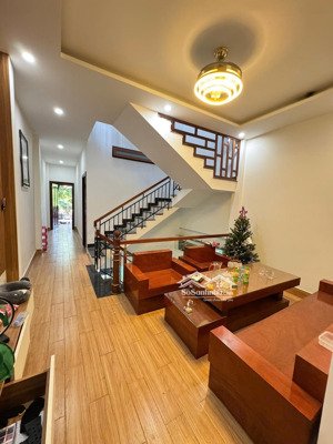 bán nhà 3 tầng mt đường 48 lê văn hiến, khuê mỹ, gần bvien 600g, ngũ hành sơn.