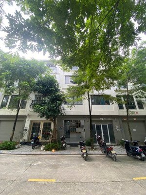 bán nhanh nhà liền kề geleximco 80m2 hoàn thiện, sang tên ngay! giá chỉ 18,5 tỷ bao sang tên