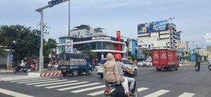 nhà 4 tầng mới đẹp đường 7m5 hòa cường gần sông hàn & tòa 69 tầng