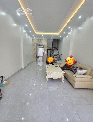 nhà mới 6 tầng thang máy, ô tô đỗ cửa, sổ đỏ vuông vắn - nguyễn văn cừ, long biên