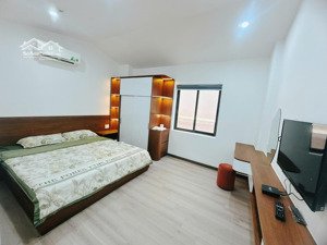 bán căn hộ 6 tầng đường đinh thị hoà,an hải bắc, sơn trà.dt 5,5m x 20,2m.thu nét 80 triệu/tháng.