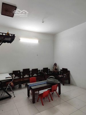 cho thuê vp6 linh đàm căn 2 phòng ngủ 2 vệ sinh, giá 7tr/tháng